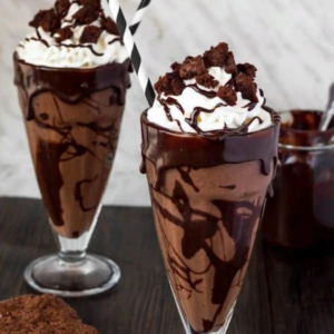 Brownie Milkshake With Ice Cream